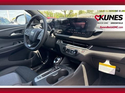 New 2026 Buick Envista Preferred w/ Convenience I Package FWD image 37