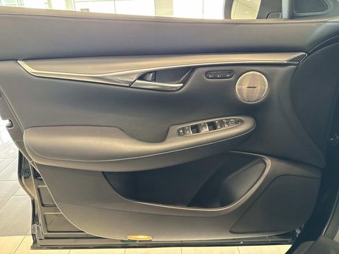 New 2025 INFINITI QX50 Luxe w/ Accent Package image 10