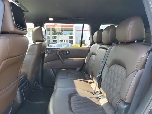 Used 2022 Nissan Armada Platinum image 12