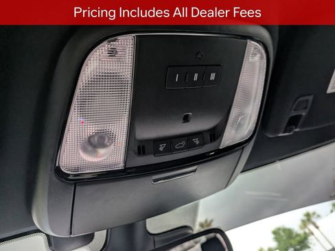 Used 2022 Dodge Durango SRT w/ Technology Group AWD/4WD image 23