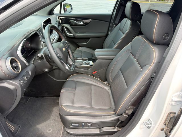 Used 2025 Chevrolet Blazer Premier w/ Driver Confidence II Package AWD/4WD image 14