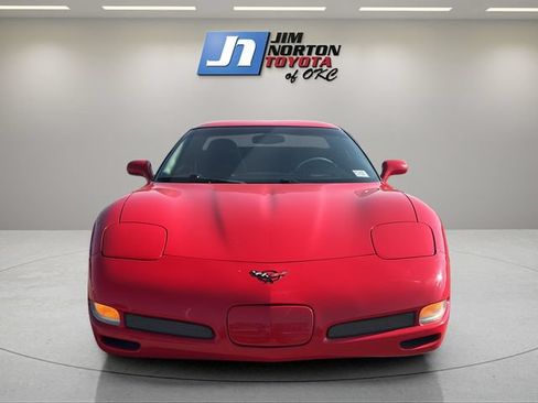 Used 1999 Chevrolet Corvette Coupe RWD image 2