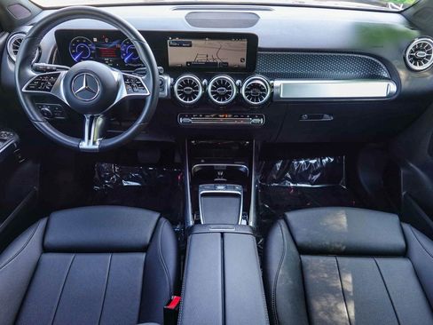 Certified 2024 Mercedes-Benz EQB 300 4MATIC image 12