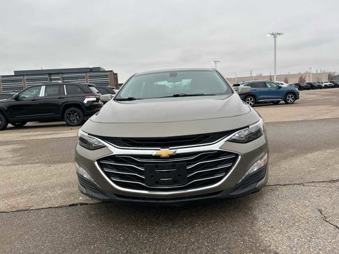 Used 2020 Chevrolet Malibu LT image 7