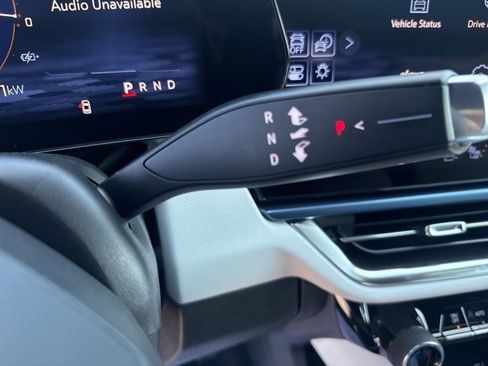 New 2025 Chevrolet Equinox EV LT w/ Convenience Package II image 19