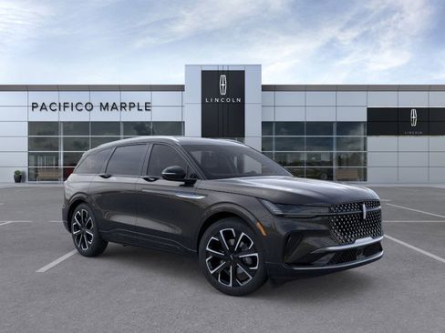 New 2026 Lincoln Nautilus Reserve image 7