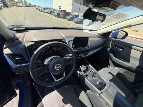 Used 2023 Nissan Rogue SV AWD/4WD image 13