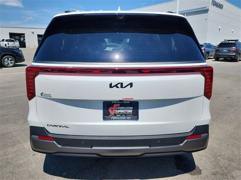 New 2026 Kia Carnival SX Prestige image 4