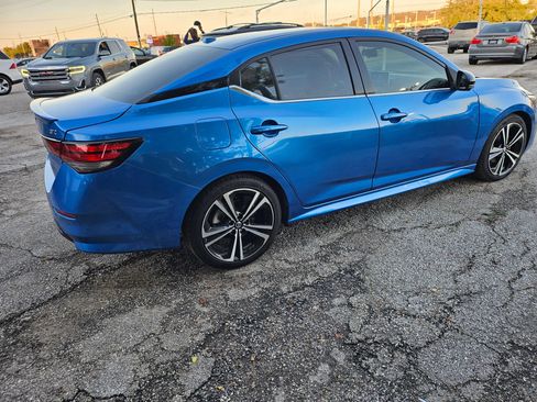 Used 2022 Nissan Sentra SV w/ All-Weather Package FWD image 2