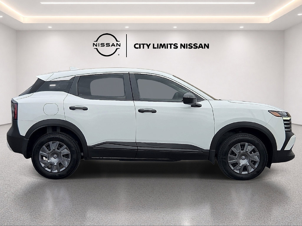 Used 2025 Nissan Kicks S FWD image 6