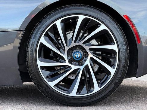 Used 2016 BMW i8 image 30