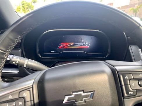 Used 2023 Chevrolet Tahoe Z71 w/ Luxury Package image 3