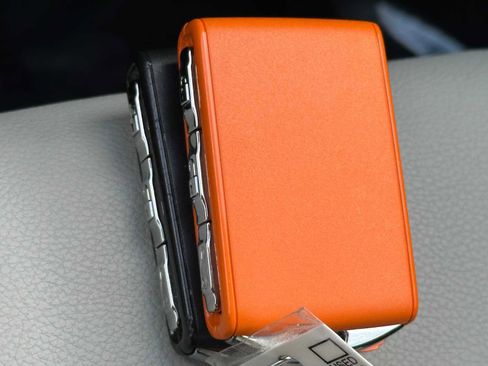 Used 2025 Volvo XC40 B5 Plus w/ Protection Package Premier image 34