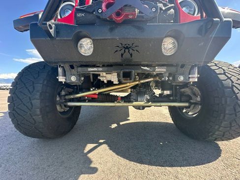Used 2020 Jeep Gladiator Rubicon AWD/4WD image 5