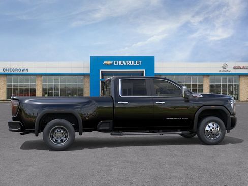 New 2026 GMC Sierra 3500 Denali w/ Denali Reserve Package AWD/4WD image 5