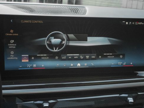 Certified 2026 BMW X7 xDrive40i AWD/4WD image 25