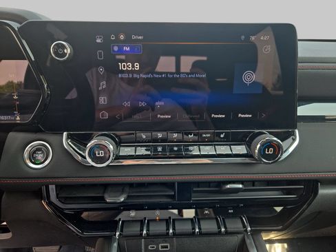 Used 2023 Chevrolet Colorado Z71 w/ Z71 Convenience Package 2 AWD/4WD image 22