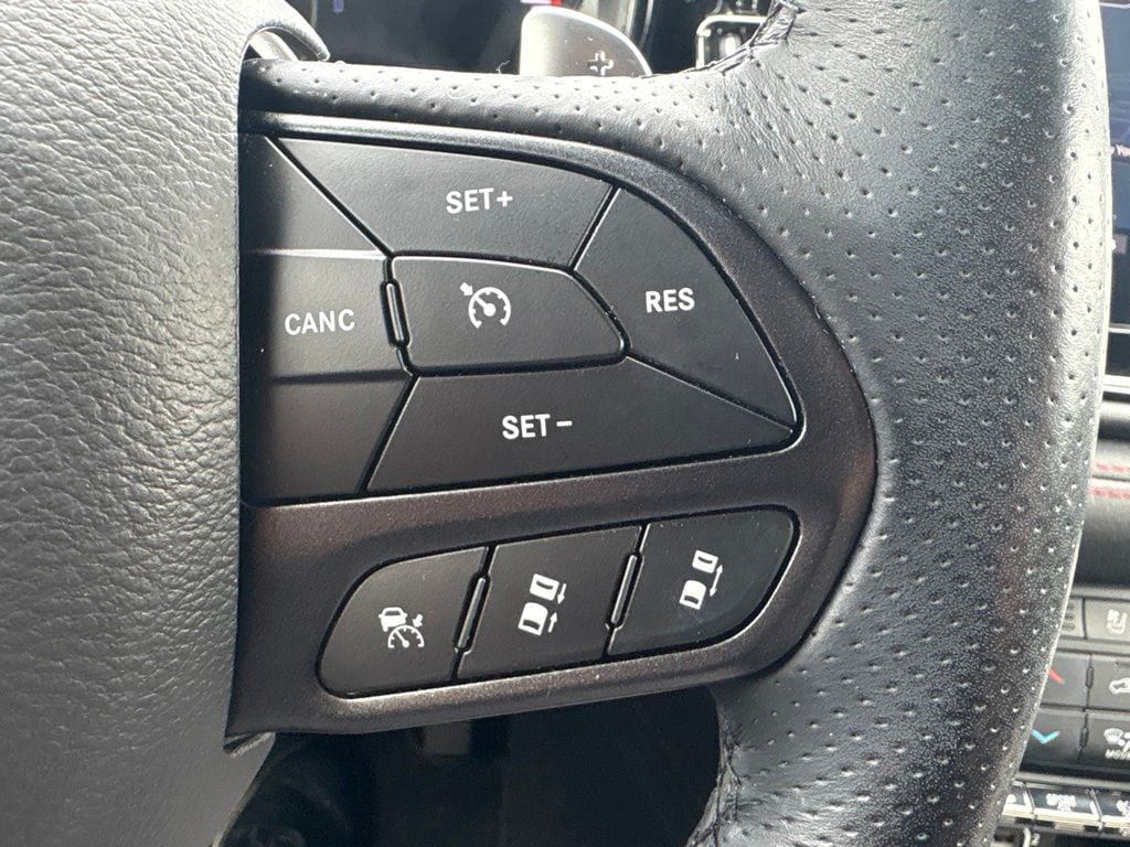 Used 2023 Dodge Durango GT AWD/4WD image 30