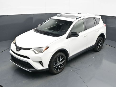 Used 2016 Toyota RAV4 SE FWD image 14