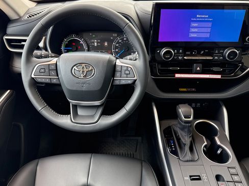 New 2026 Toyota Highlander XLE AWD/4WD image 15