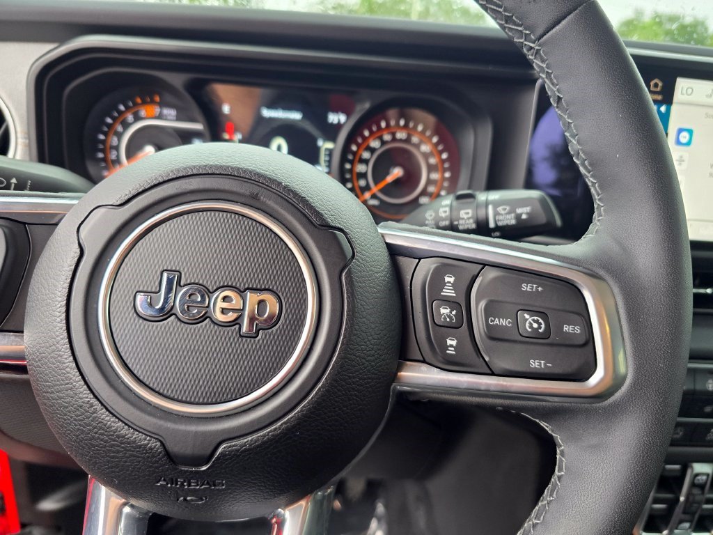 Used 2026 Jeep Wrangler Unlimited Sahara AWD/4WD image 18