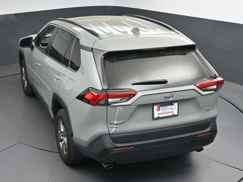 Used 2022 Toyota RAV4 XLE w/ Convenience Package image 36