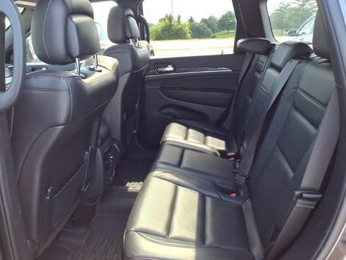 Used 2021 Jeep Grand Cherokee Trailhawk w/ Trailhawk Luxury Group AWD/4WD image 26