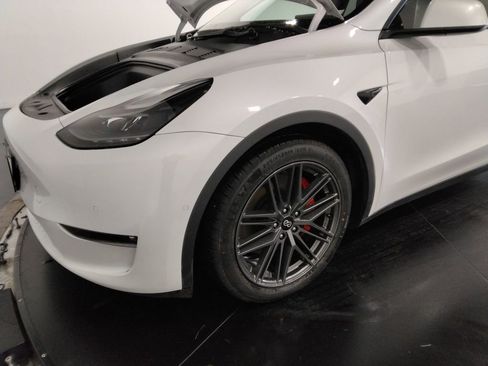 Used 2022 Tesla Model Y Performance image 43