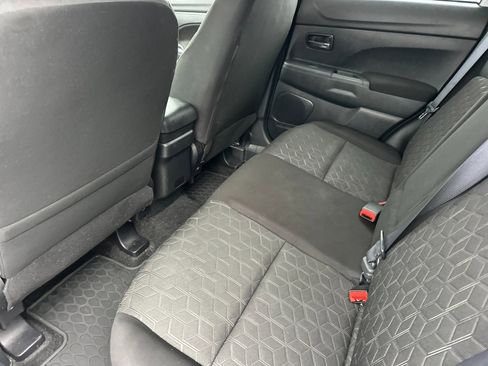 Used 2022 Mitsubishi Outlander Sport ES image 12