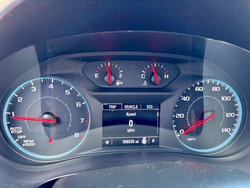 Used 2020 Chevrolet Malibu LT FWD image 22