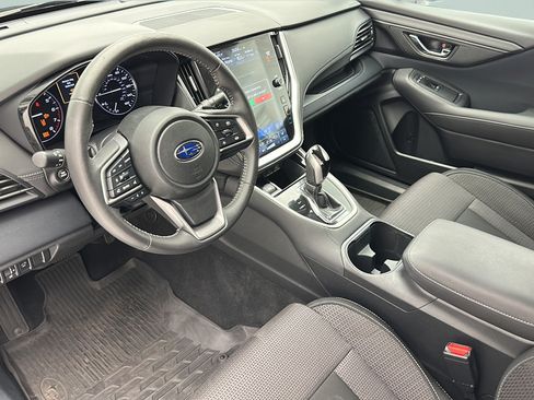 Used 2024 Subaru Outback Premium AWD/4WD image 12