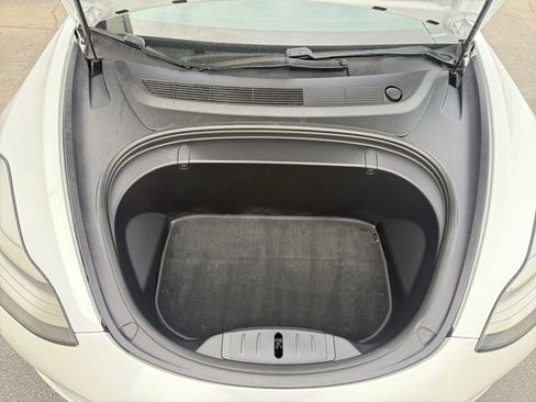 Used 2018 Tesla Model 3 Long Range AWD/4WD image 18