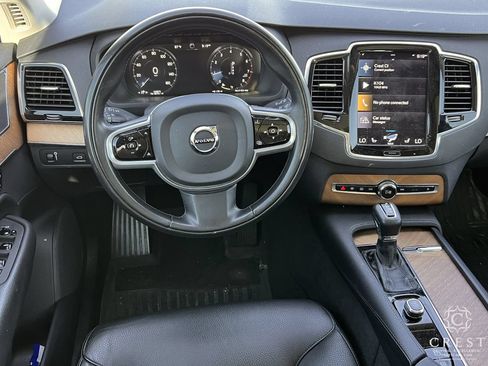 Used 2022 Volvo XC90 T5 Momentum w/ Advanced Package AWD/4WD image 11
