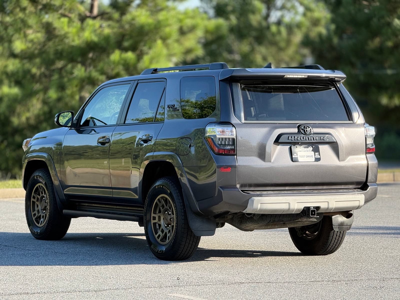 Used 2020 Toyota 4Runner TRD Off-Road Premium AWD/4WD image 10