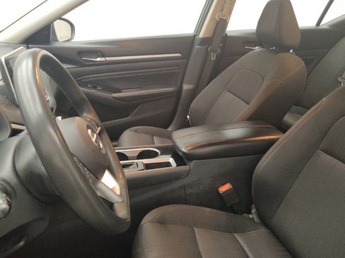 Used 2021 Nissan Altima 2.5 SV FWD image 17