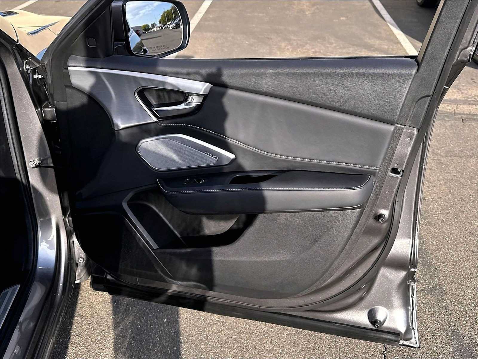 Used 2023 Acura RDX w/ Technology Package FWD image 26