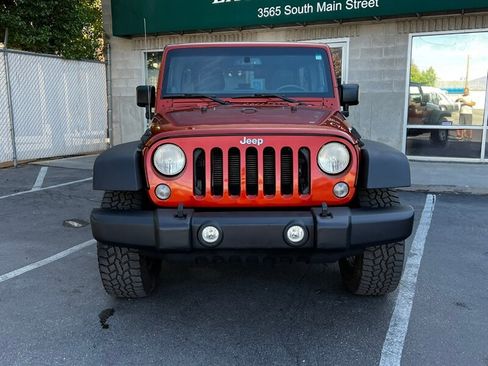 Used 2014 Jeep Wrangler Unlimited Sport w/ Quick Order Package 24S AWD/4WD image 2