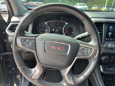 Used 2021 GMC Acadia AT4 image 13