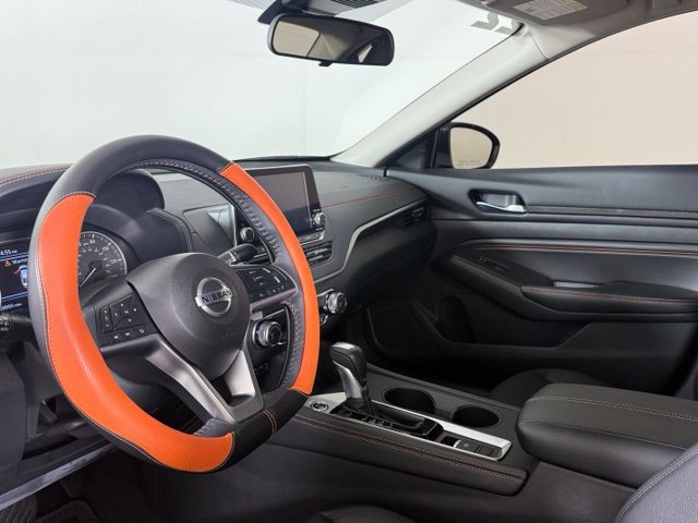 Used 2022 Nissan Altima 2.5 SR AWD/4WD image 4