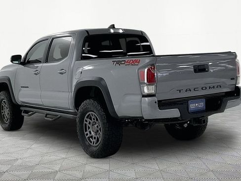 Used 2021 Toyota Tacoma TRD Off-Road w/ Technology Package image 4