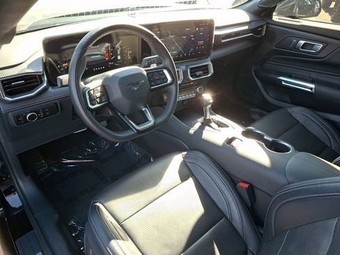 Used 2025 Ford Mustang GT Premium RWD image 14