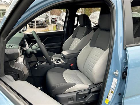 Used 2026 Toyota Tacoma TRD Sport image 7