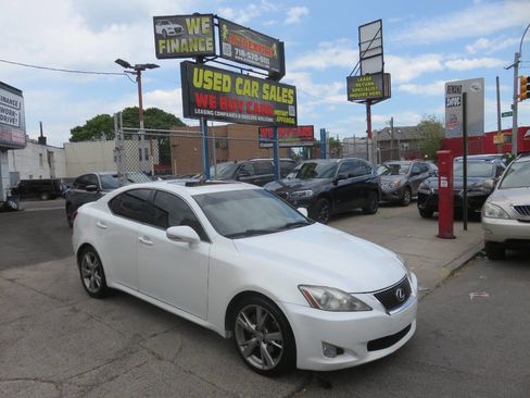 Used 2010 Lexus IS 250 RWD image 3