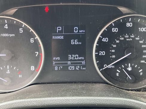 Used 2017 Hyundai Elantra SE FWD image 9
