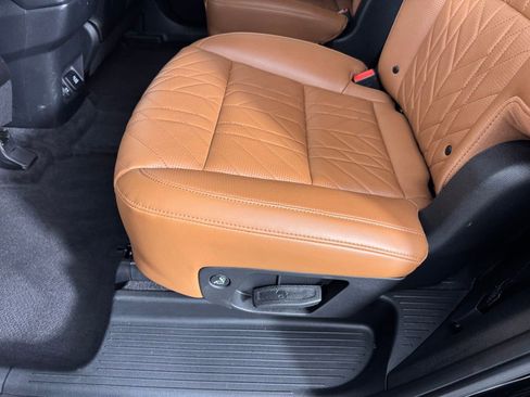 Used 2025 Kia Telluride SX Prestige X-Line image 29