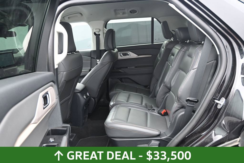 Used 2025 Ford Explorer Active w/ Active Comfort Package AWD/4WD image 19