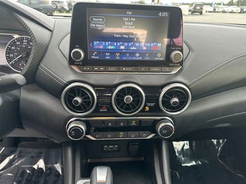 Used 2022 Nissan Sentra SV image 16