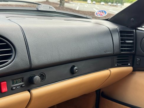 Used 1993 Porsche 968 Cabriolet image 34