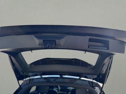 Certified 2025 Ford Escape ST-Line image 10