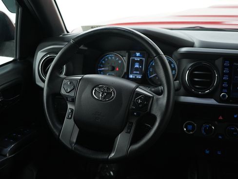 Used 2021 Toyota Tacoma TRD Sport AWD/4WD image 14